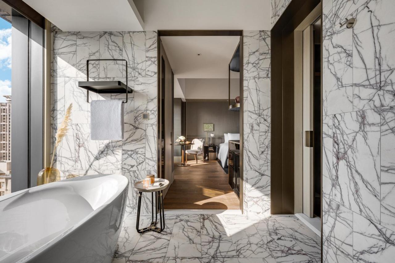 Intercontinental Kaohsiung By Ihg Hotel Exterior photo Bathroom