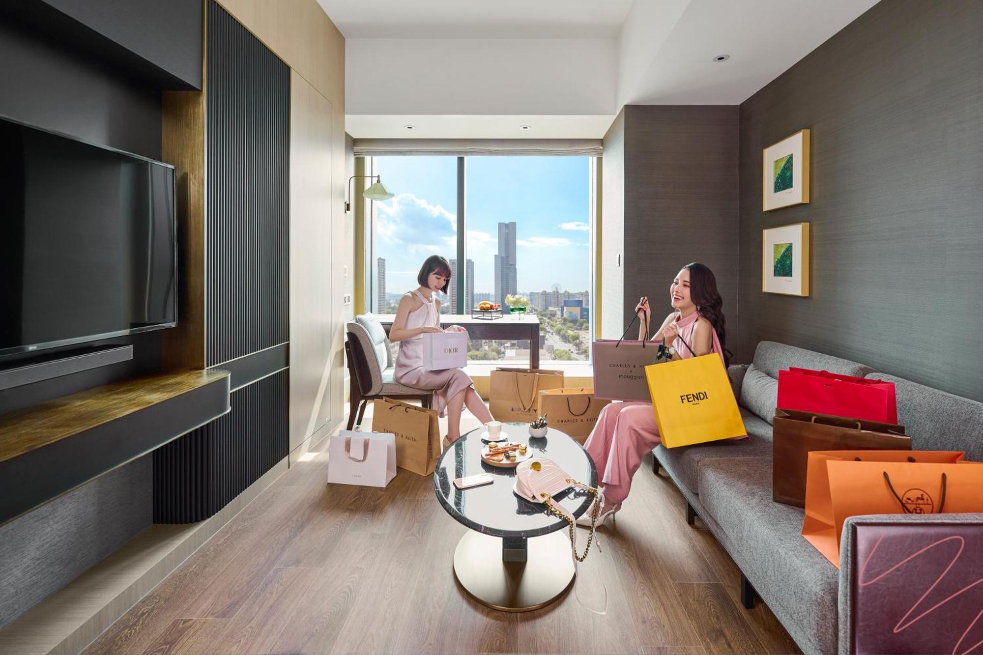Intercontinental Kaohsiung By Ihg Hotel Room photo A typical apartment in the complex